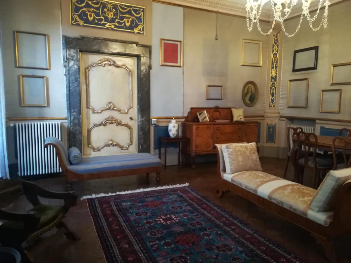 Boutique Apartment אורבינו מראה חיצוני תמונה
